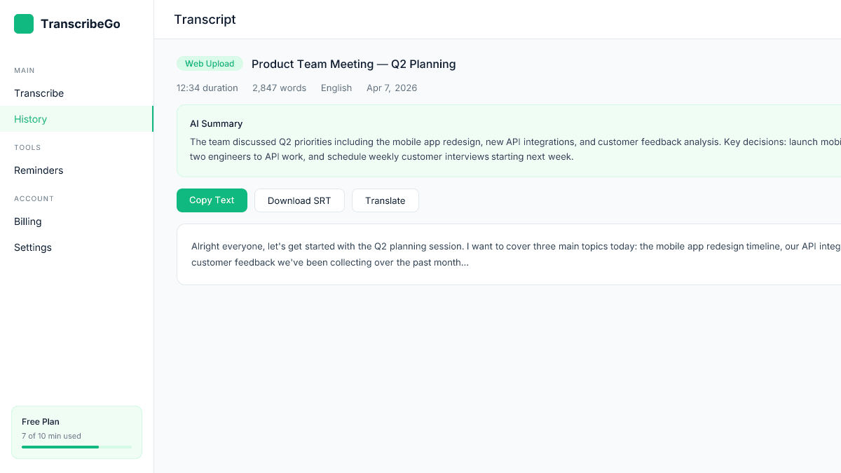 TranscribeGo transkript sonucu, AI özeti ve dışa aktarma seçeneklerini gösteriyor