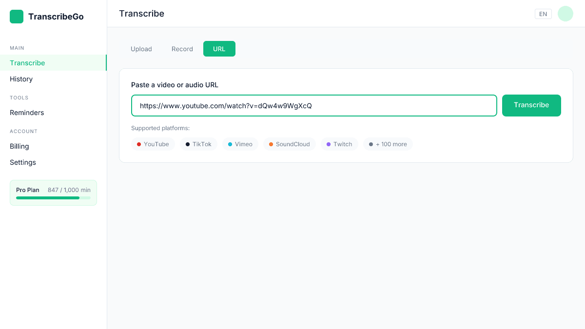 Fitur transkripsi URL TranscribeGo dengan tautan video YouTube