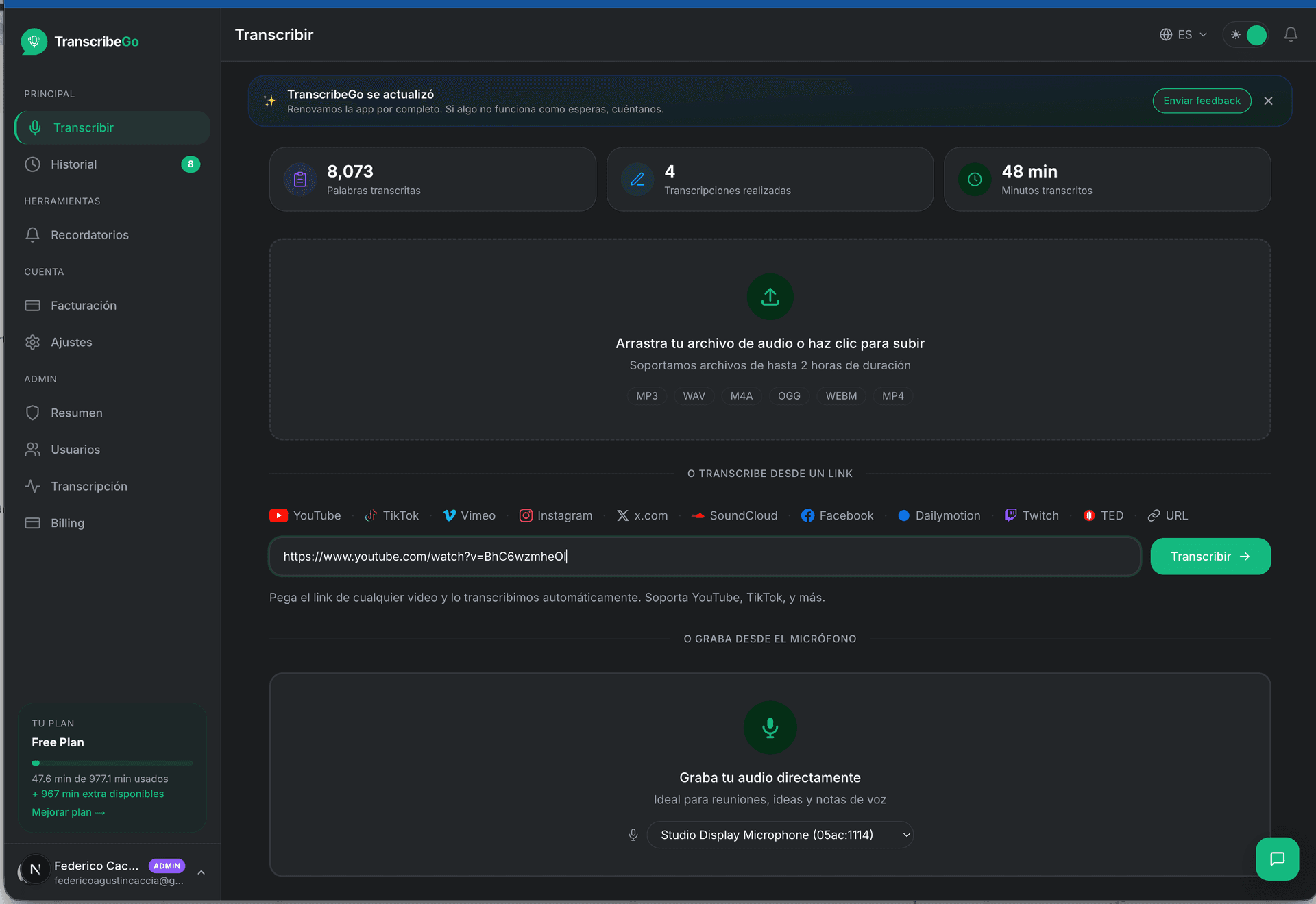 TranscribeGo'ya bir video URL'si yapıştırarak transkripti başlat